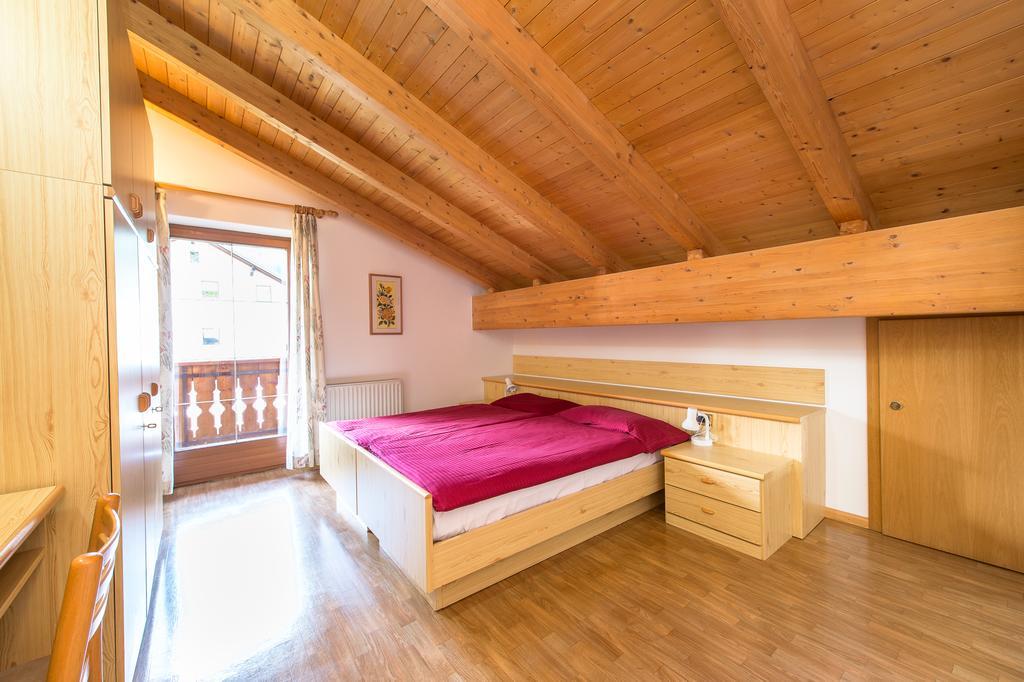 Appartamenti Cèsa Crepa Neigra Canazei Extérieur photo