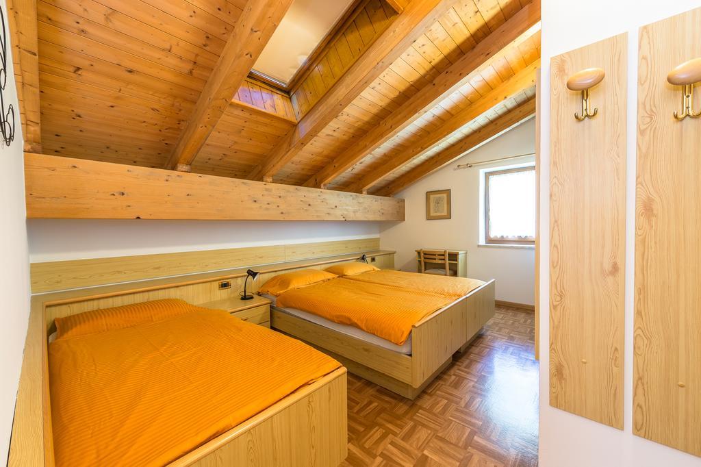 Appartamenti Cèsa Crepa Neigra Canazei Extérieur photo