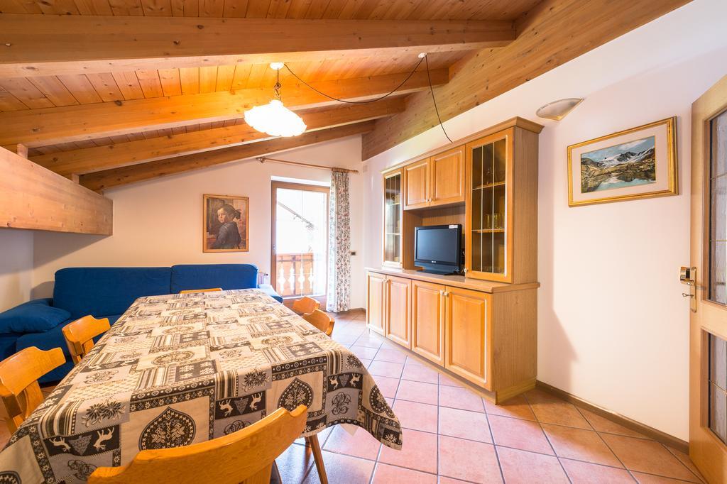 Appartamenti Cèsa Crepa Neigra Canazei Extérieur photo
