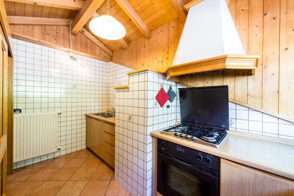 Appartamenti Cèsa Crepa Neigra Canazei Extérieur photo