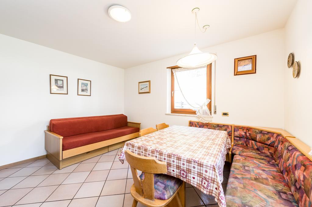 Appartamenti Cèsa Crepa Neigra Canazei Extérieur photo